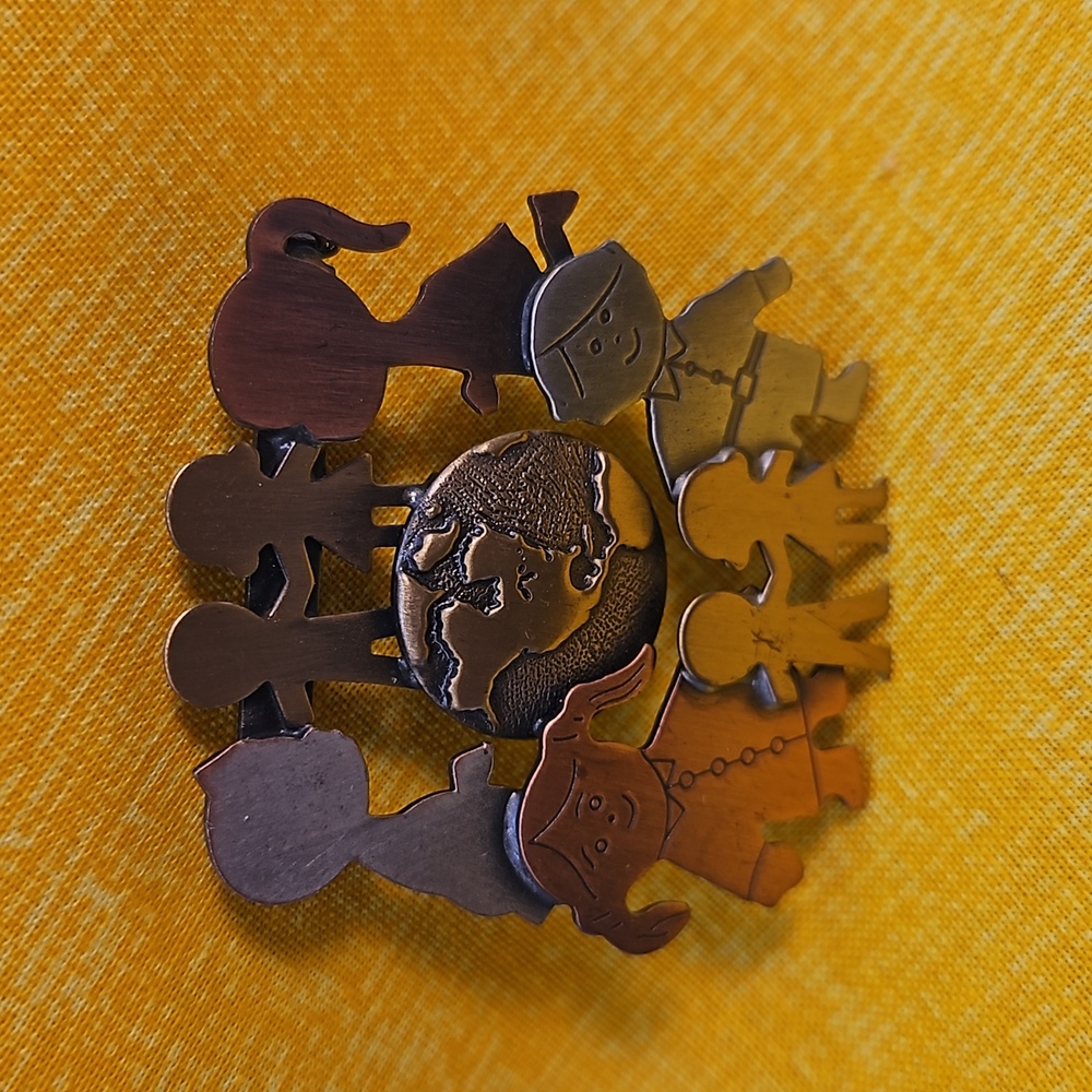 Vintage K&T Children of the World Brooch